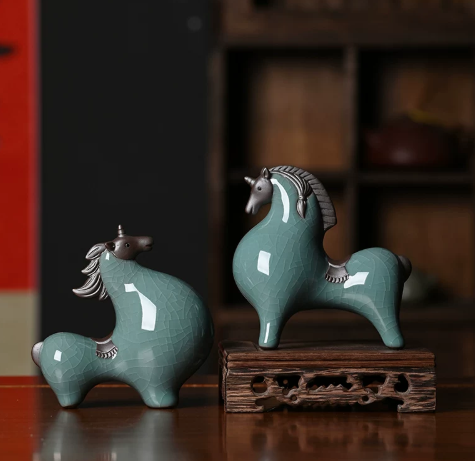 KANPURA China ornaments, Ge Kiln Crackle Glaze Ceramic Horse Figurine, Mini Retro Porcelain Unicorn Statue for Tea Table Desktop Home Decor