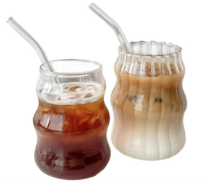 KANPURA Beverage glassware, Vertical Striped Wavy Glass Coffee Cups with Glass Straws, Creative Curved Shaped Clear Tumblers for Iced Latte Juice Soda
