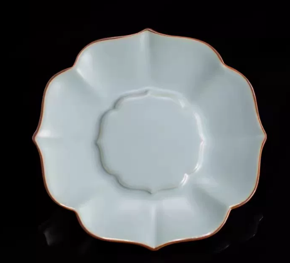 QFkris Premium Crockery Tableware, Handcrafted Petal Shape Celadon Porcelain Cup & Saucer, Elegant Oriental Ceramic Crockery Gift for Tea Lovers