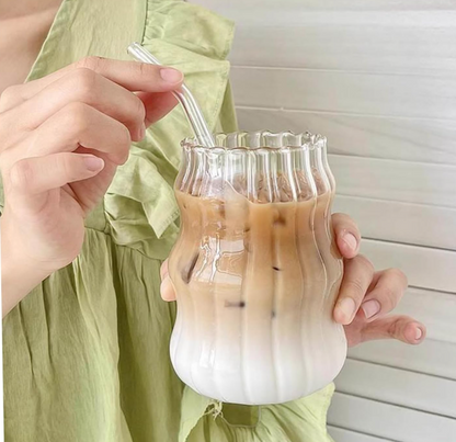 KANPURA Beverage glassware, Vertical Striped Wavy Glass Coffee Cups with Glass Straws, Creative Curved Shaped Clear Tumblers for Iced Latte Juice Soda