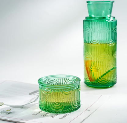 KANPURA Glass Pitchers, 28.5OZ Vintage Embossed Green Water Pitcher with 6.5OZ Matching Cup Lid, Textured Beverage Carafe for Juice Iced Tea Lemonade