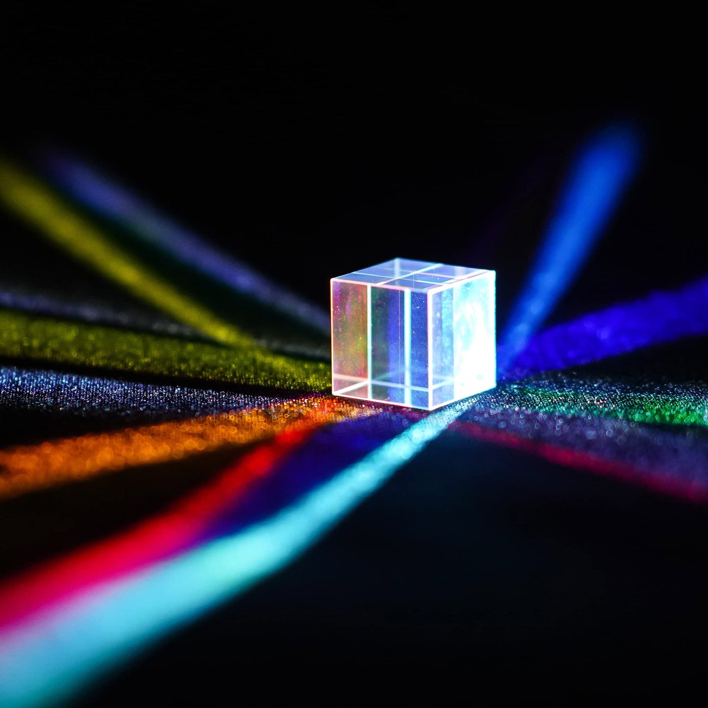 HDCRYSTALGIFTS 20mm Crystal Glass Prism Cube RGB Dispersion Optical Glass X-Cube Prism for Teaching Light Spectrum Physics Gift of Light