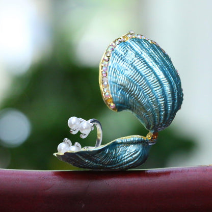 H&D HYALINE & DORA Handmade Enamel Pearl Mussel Trinket Box, Metal Seashell Ring Holder Decor & Christmas Gift