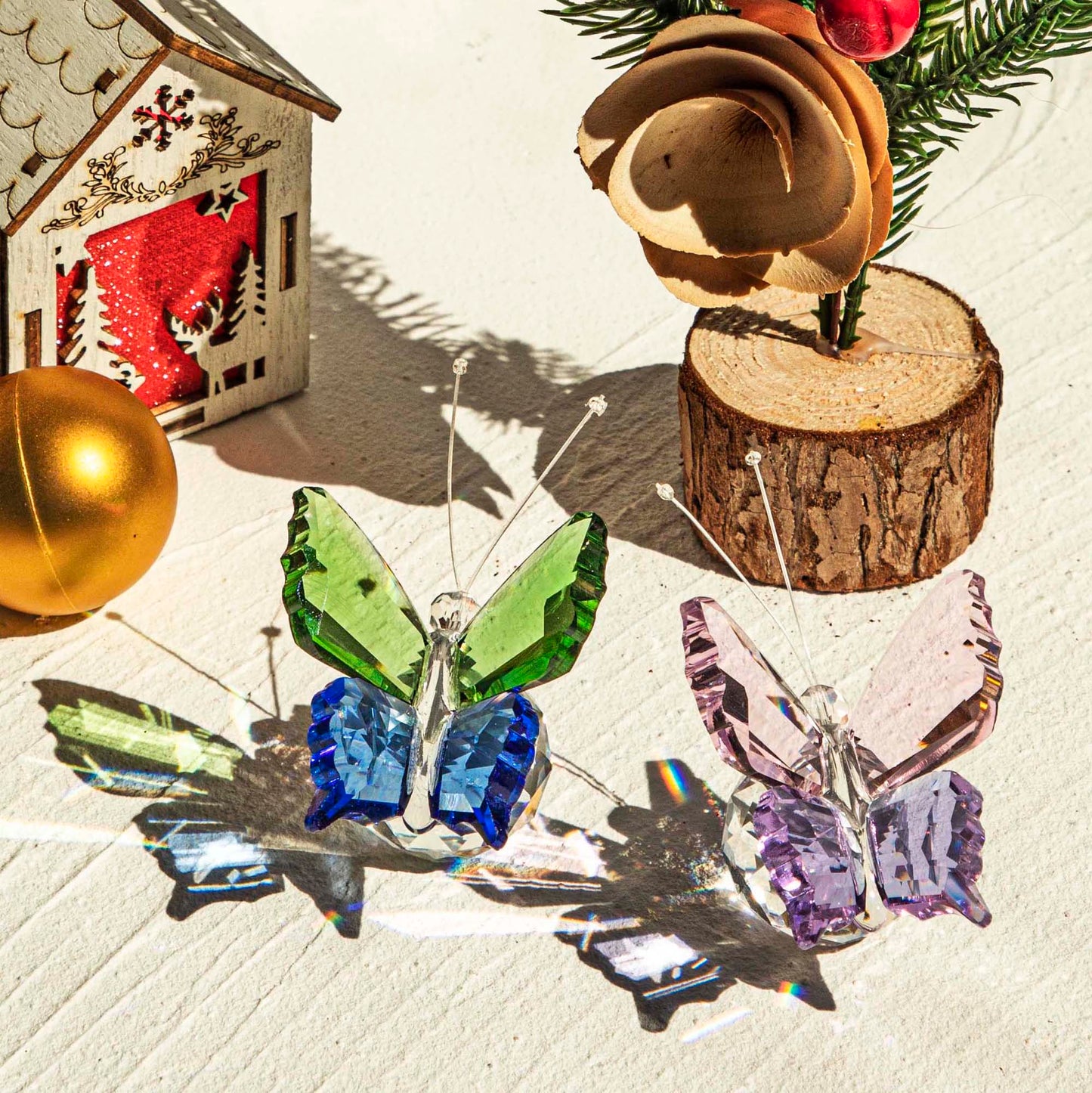 H&D HYALINE & DORA 2pcs Handmade K9 Crystal Flying Butterfly with Ball Base Glass Animal Figurines Cute Craft Wedding Gifts for Guests Home Decoration Accessories